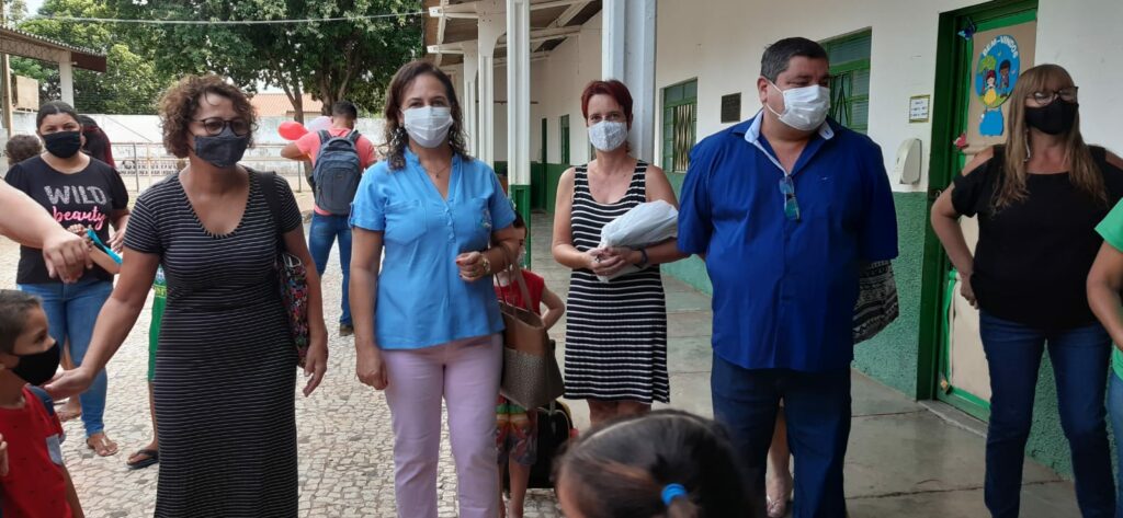 Mais de 2,6 mil alunos retornam as aulas presenciais na Rede Municipal de Ensino nesta segunda-feira