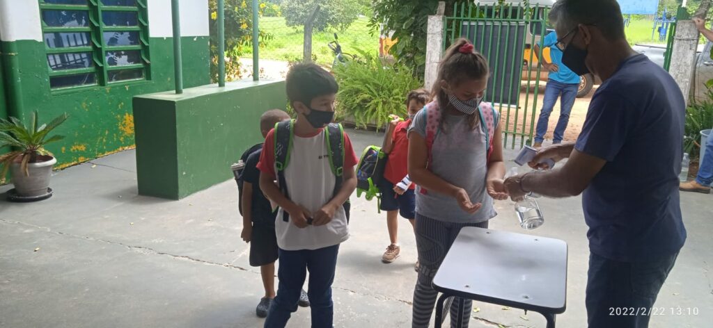 No Guaicurus, prefeito destaca reforma da escola e melhorias nas estradas