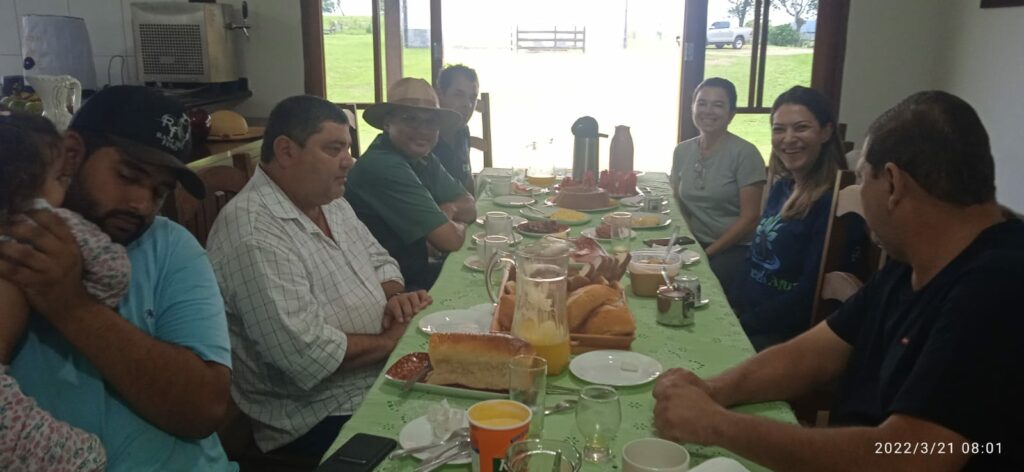 Prefeito visita obras de conservação de solo e recursos hídricos na região do Alto Mimoso