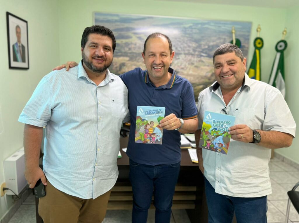 SEMA e SANESUL distribuem cartilhas para o Dia Mundial da Água