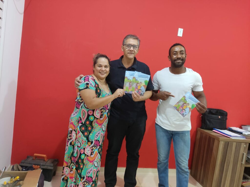 SEMA e SANESUL distribuem cartilhas para o Dia Mundial da Água
