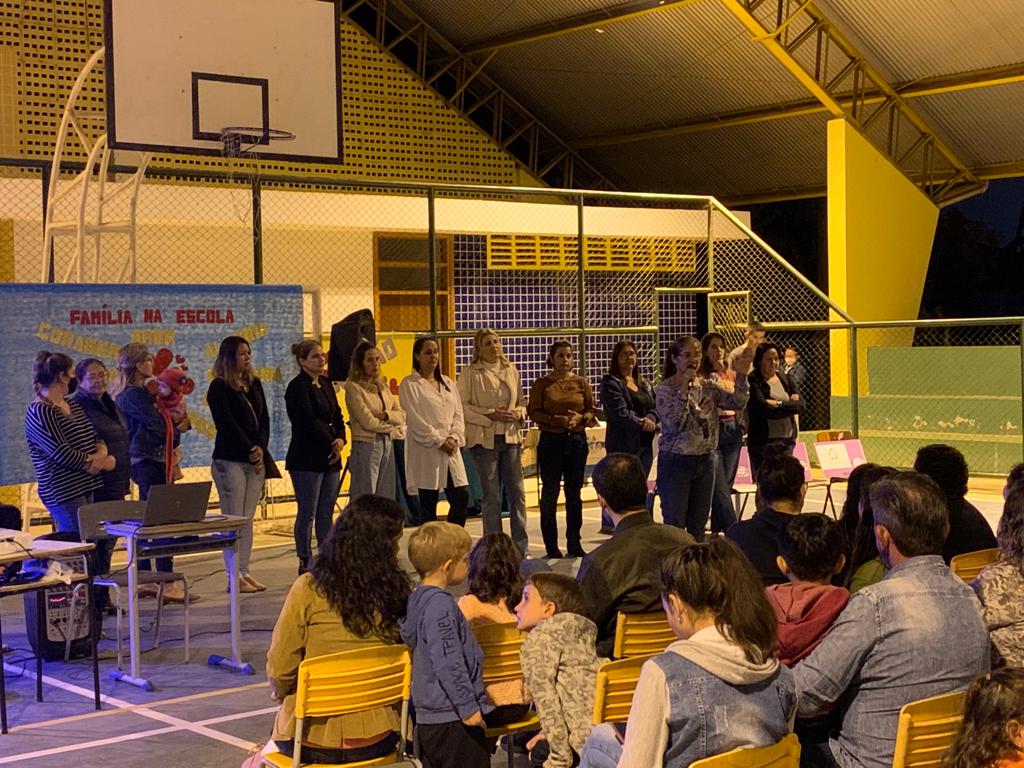 Prefeito participa de encontro ‘Família e Escola’ e destaca investimentos na Educação