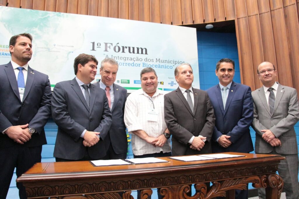 Bonito assina convênios para desenvolvimento da economia e turismo de municípios da Rota Bioceânica Bonito assina convênios para desenvolvimento da economia e turismo de municípios da Rota Bioceânica