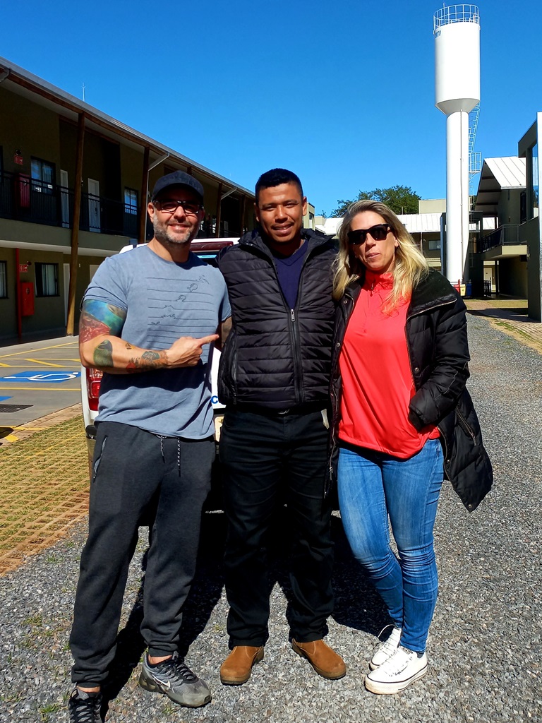 Recordista Sul-Americana de mergulho livre visita Bonito