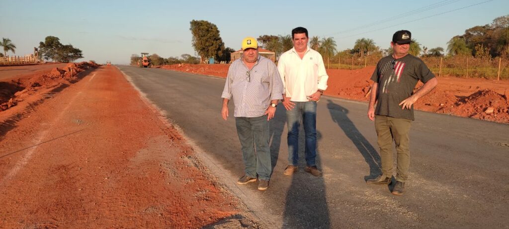 Obras de pavimentação da Rodovia do Turismo seguem em ritmo acelerado