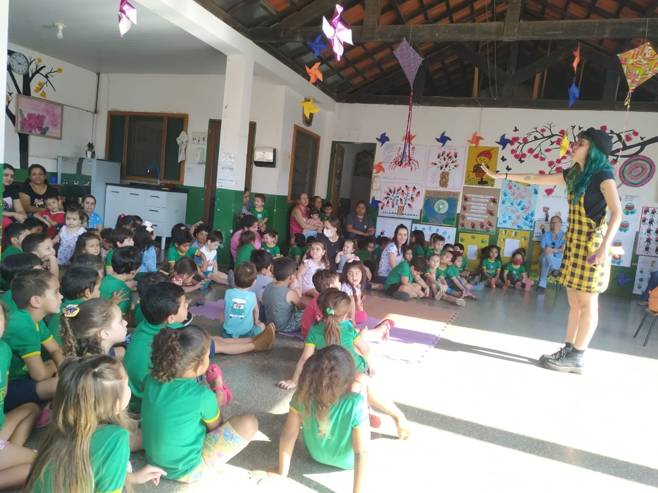 Professores e alunos da rede municipal de ensino participam de oficinas do Programa Nacional de Incentivo à Leitura Professores e alunos da rede municipal de ensino participam de oficinas do Programa Nacional de Incentivo à Leitura