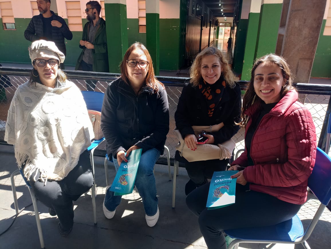 Professores e alunos da rede municipal de ensino participam de oficinas do Programa Nacional de Incentivo à Leitura Professores e alunos da rede municipal de ensino participam de oficinas do Programa Nacional de Incentivo à Leitura