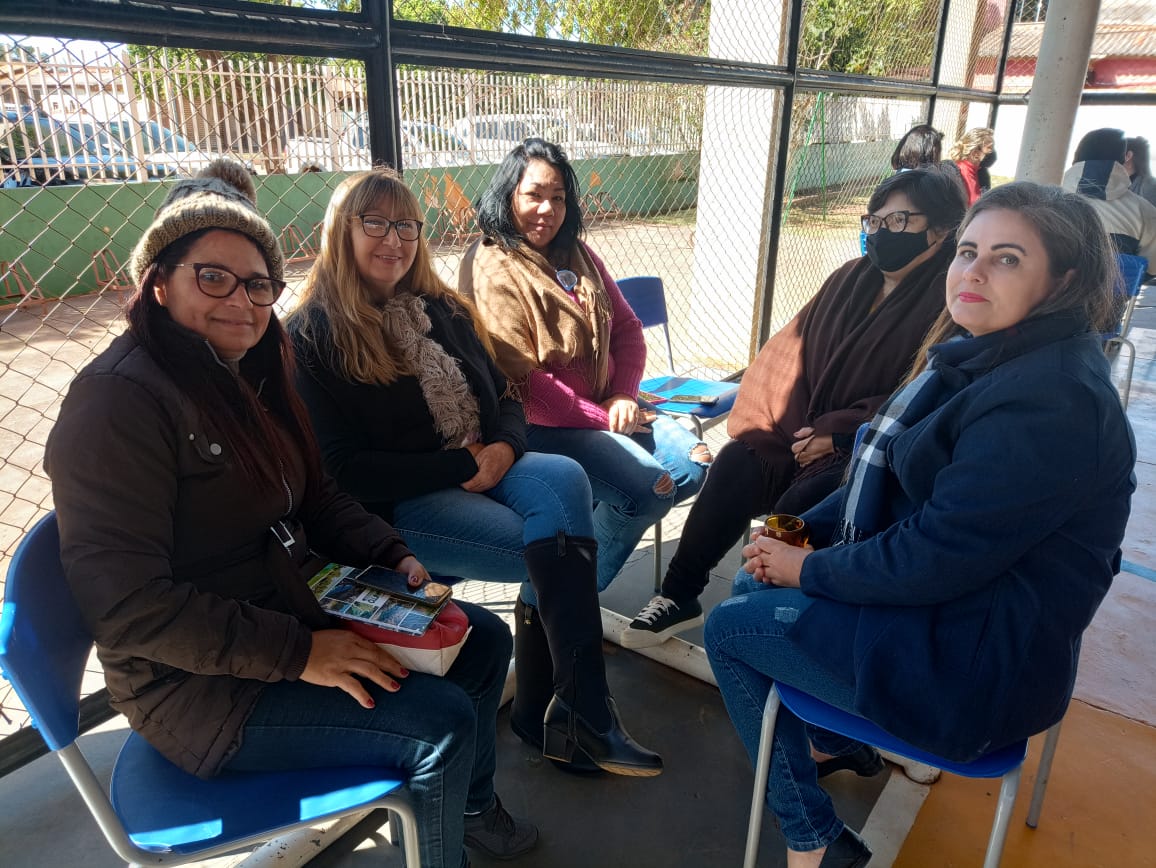 Professores e alunos da rede municipal de ensino participam de oficinas do Programa Nacional de Incentivo à Leitura Professores e alunos da rede municipal de ensino participam de oficinas do Programa Nacional de Incentivo à Leitura