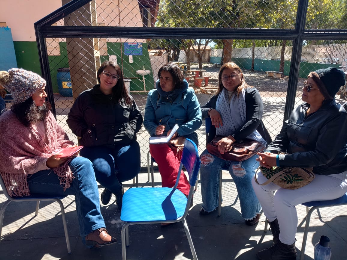 Professores e alunos da rede municipal de ensino participam de oficinas do Programa Nacional de Incentivo à Leitura Professores e alunos da rede municipal de ensino participam de oficinas do Programa Nacional de Incentivo à Leitura