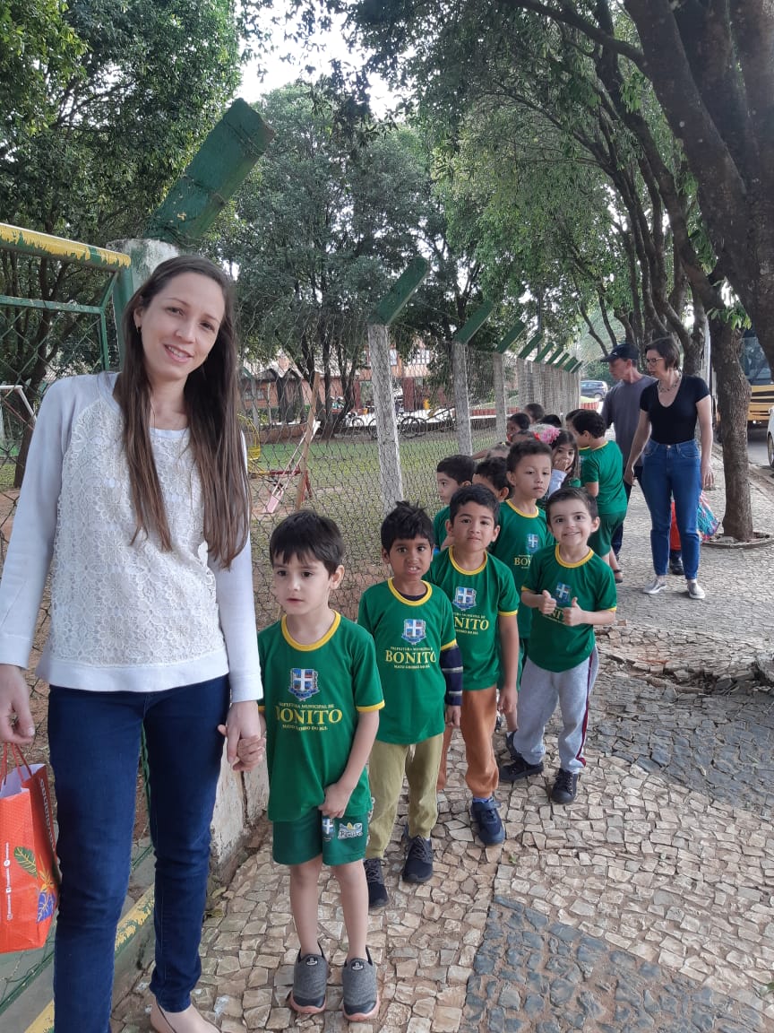 Professores e alunos da rede municipal de ensino participam de oficinas do Programa Nacional de Incentivo à Leitura