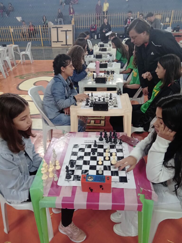 Conheça os vencedores do Xadrez nos Jogos Escolares 2022 Conheça os vencedores do Xadrez nos Jogos Escolares 2022