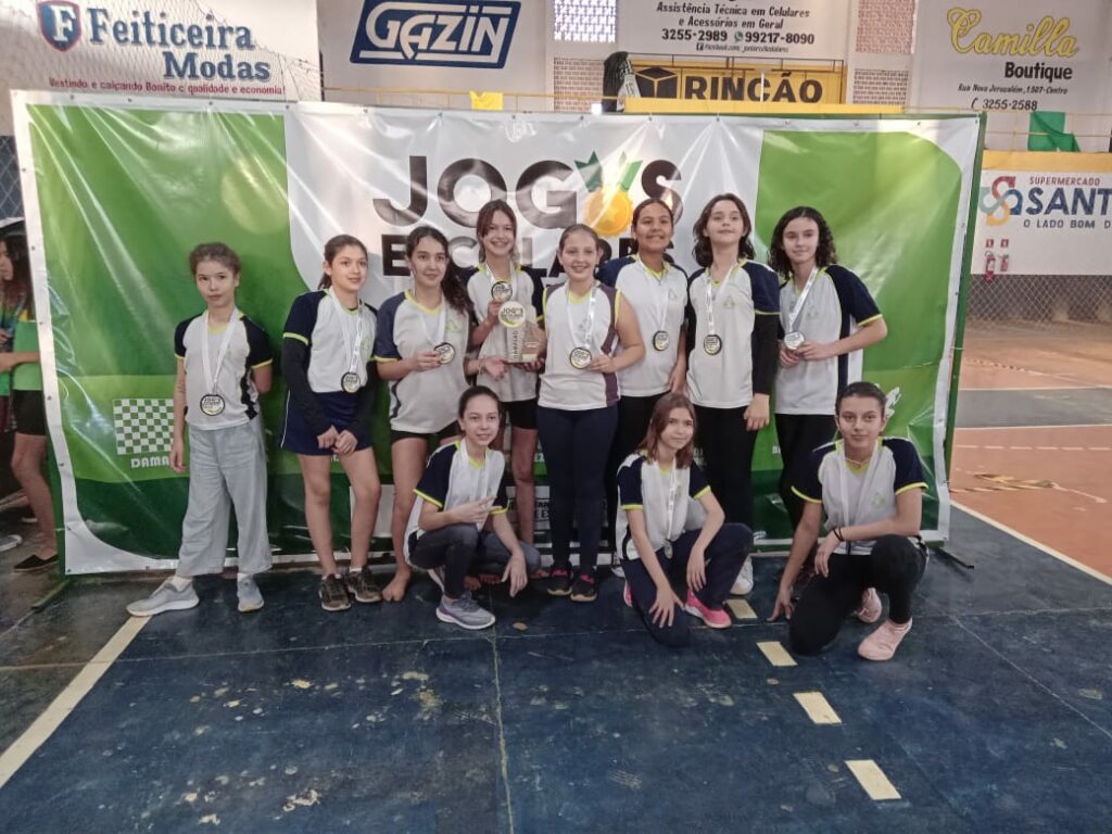Queimada educativa movimentou Jogos Escolares nesta terça-feira Queimada educativa movimentou Jogos Escolares nesta terça-feira