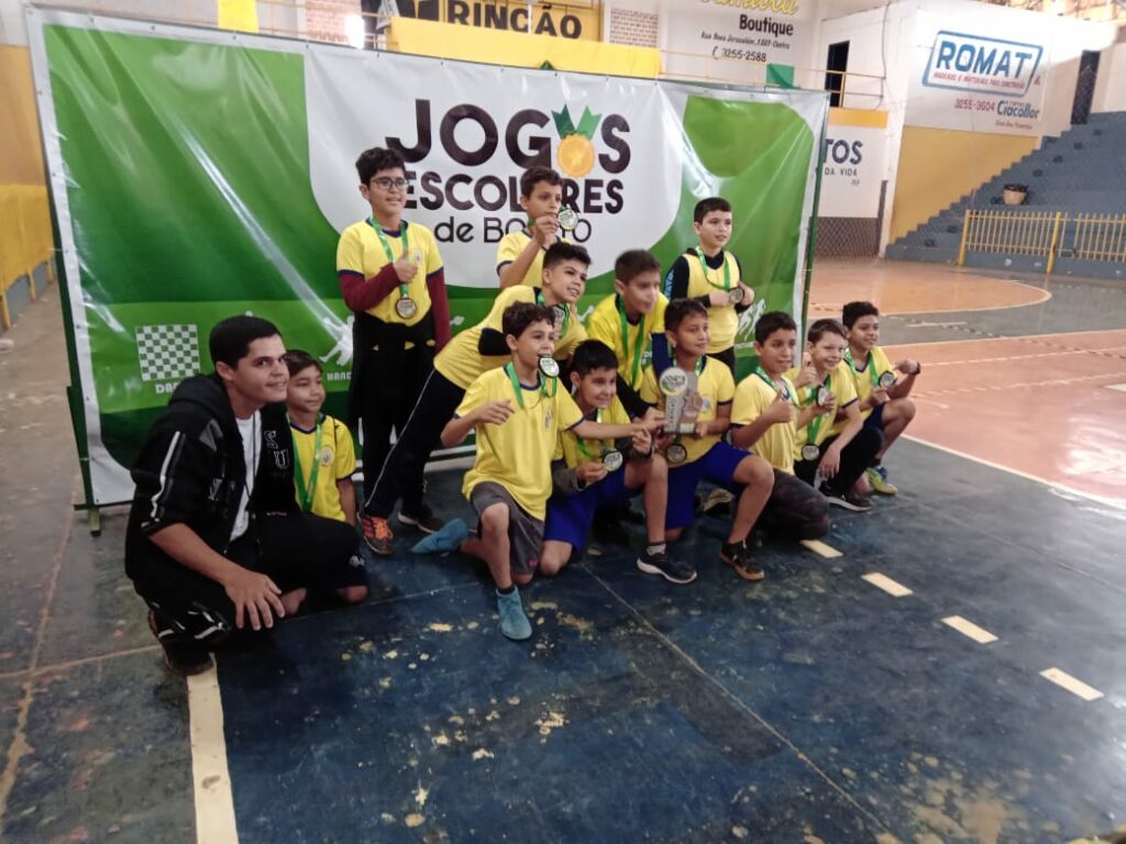 Queimada educativa movimentou Jogos Escolares nesta terça-feira Queimada educativa movimentou Jogos Escolares nesta terça-feira