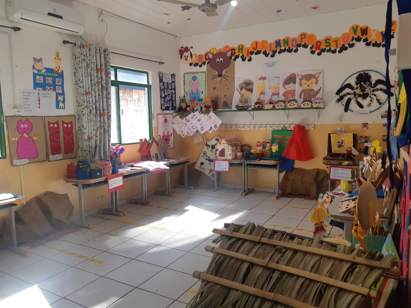 Centros de Educação Infantil desenvolvem Projeto Feira Literária e Folclore Centros de Educação Infantil desenvolvem Projeto Feira Literária e Folclore