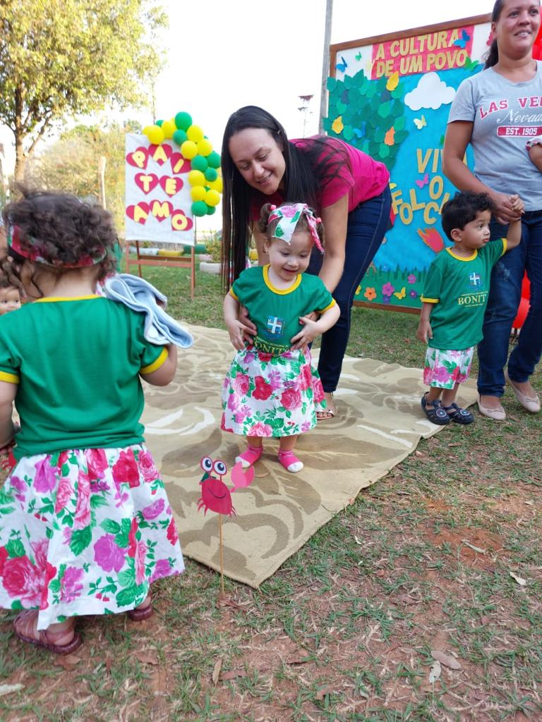 Centros de Educação Infantil desenvolvem Projeto Feira Literária e Folclore