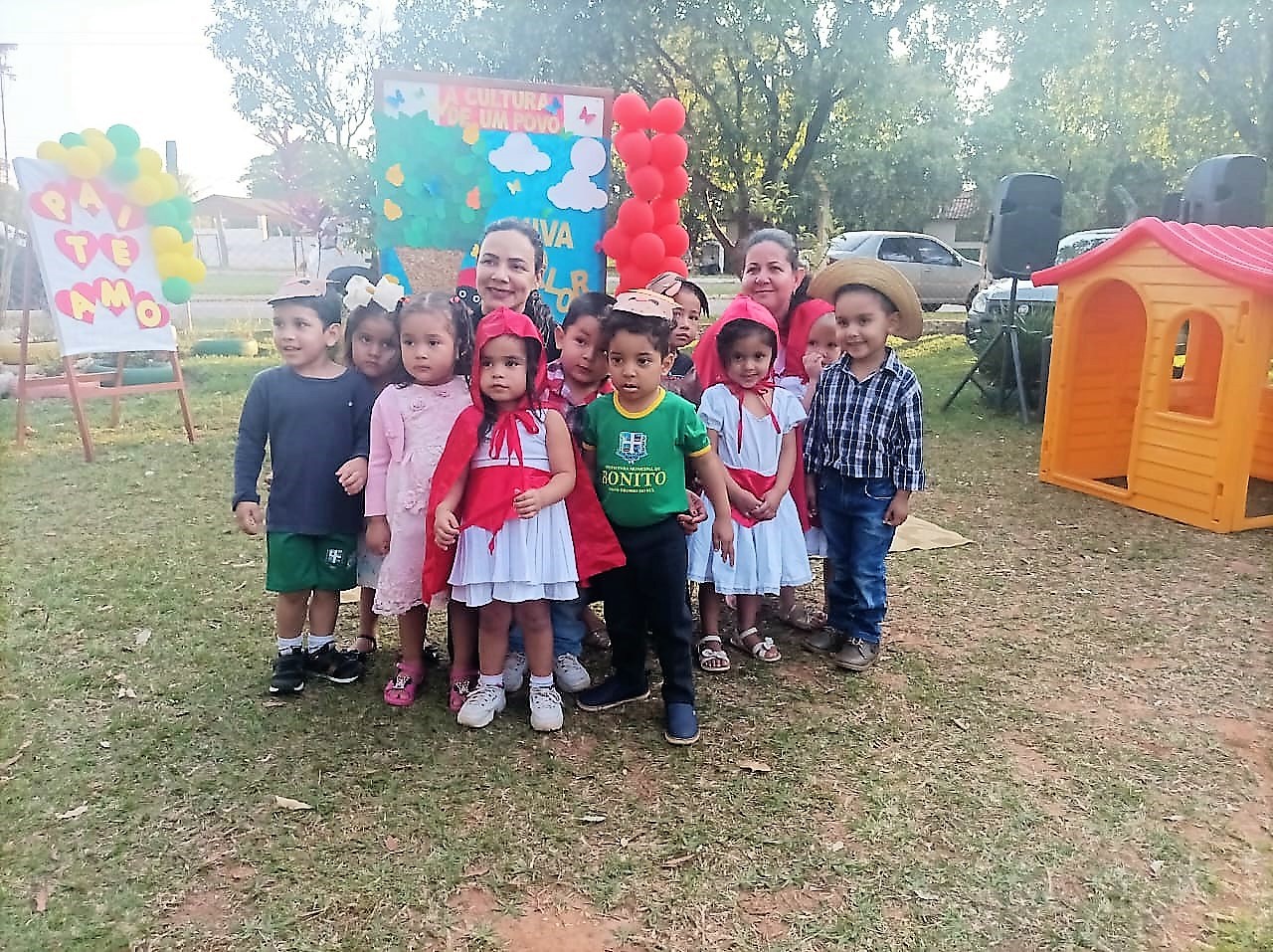 Centros de Educação Infantil desenvolvem Projeto Feira Literária e Folclore