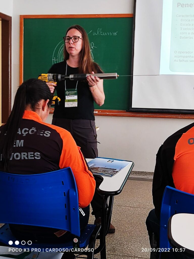 Sema participa de congressos brasileiro e americano sobre Arborização Urbana Sema participa de congressos brasileiro e americano sobre Arborização Urbana