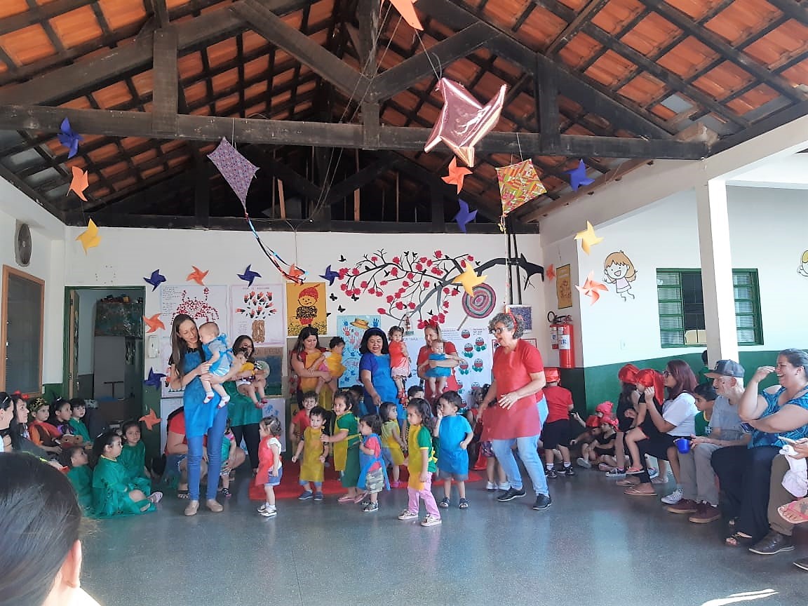 Centros de Educação Infantil desenvolvem Projeto Feira Literária e Folclore