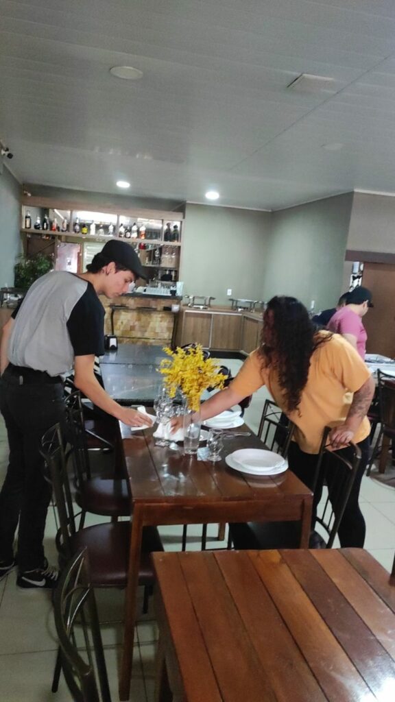 Programa de Qualificação para o Turismo segue capacitando profissionais em diferentes áreas