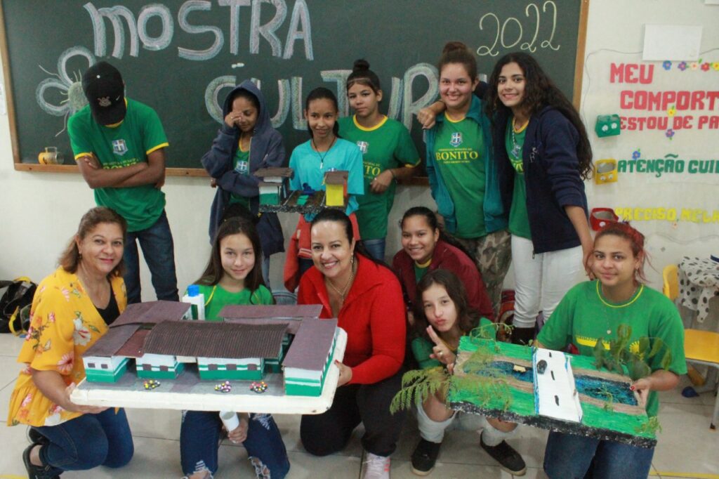 Alunos do Distrito Águas do Miranda participam de atividades do Programa de Educação Ambiental