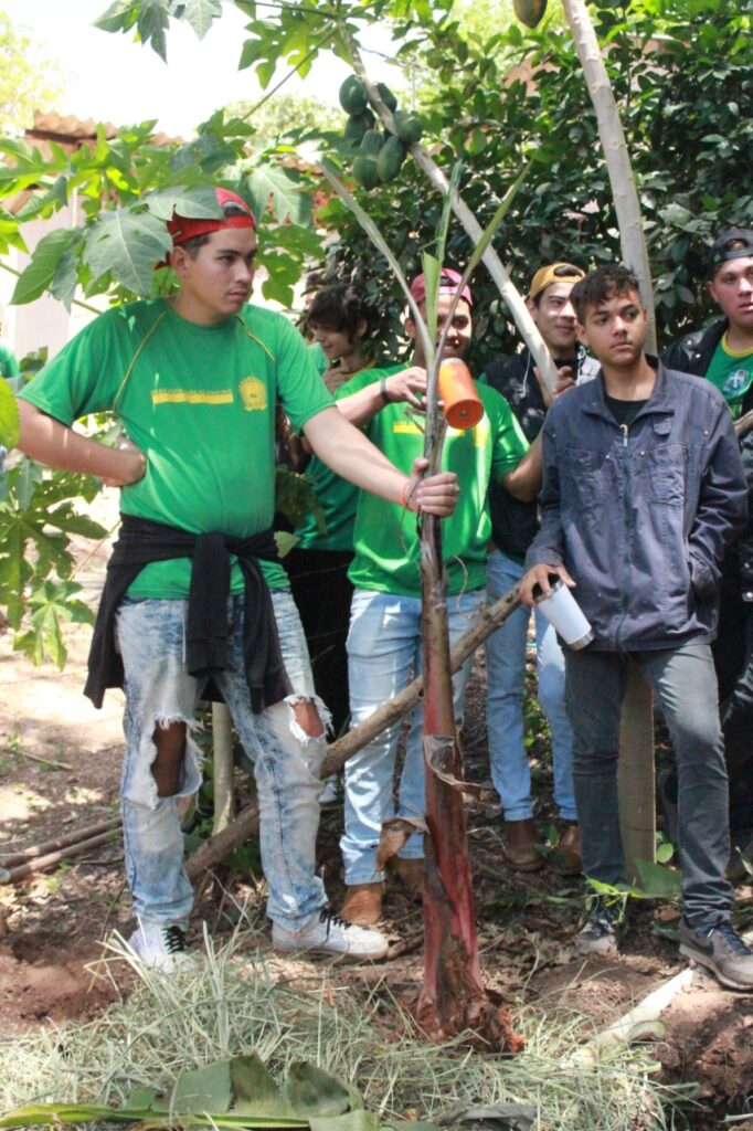 Alunos do Distrito Águas do Miranda participam de atividades do Programa de Educação Ambiental