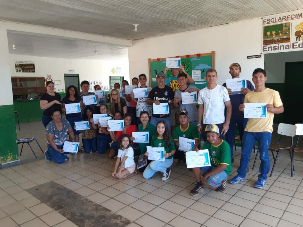Escolas rurais recebem cursos de empreendedorismo em Bonito Escolas rurais recebem cursos de empreendedorismo em Bonito