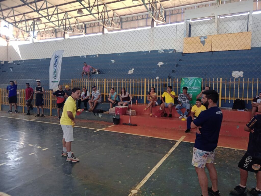 Treinadores e professores de Bonito participam de curso de capacitação sobre treinamento de futsal Treinadores e professores de Bonito participam de curso de capacitação sobre treinamento de futsal