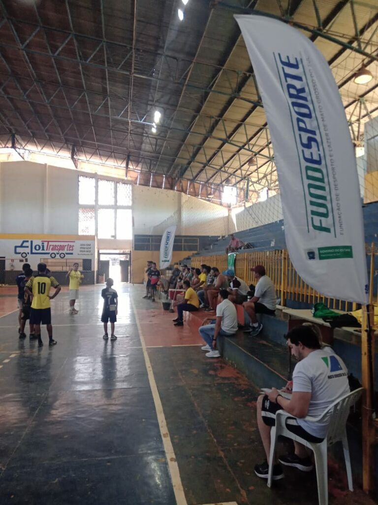 Treinadores e professores de Bonito participam de curso de capacitação sobre treinamento de futsal Treinadores e professores de Bonito participam de curso de capacitação sobre treinamento de futsal