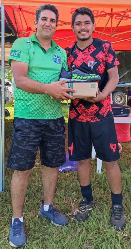 Torneio de futebol envolve mais de 100 atletas e movimenta Assentamento Guaicurus no final de semana Torneio de futebol envolve mais de 100 atletas e movimenta Assentamento Guaicurus no final de semana