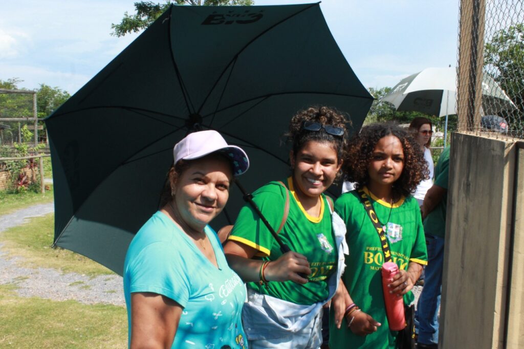 Alunos do Distrito Águas do Miranda participam de visita técnica a projetos ambientais de Bonito