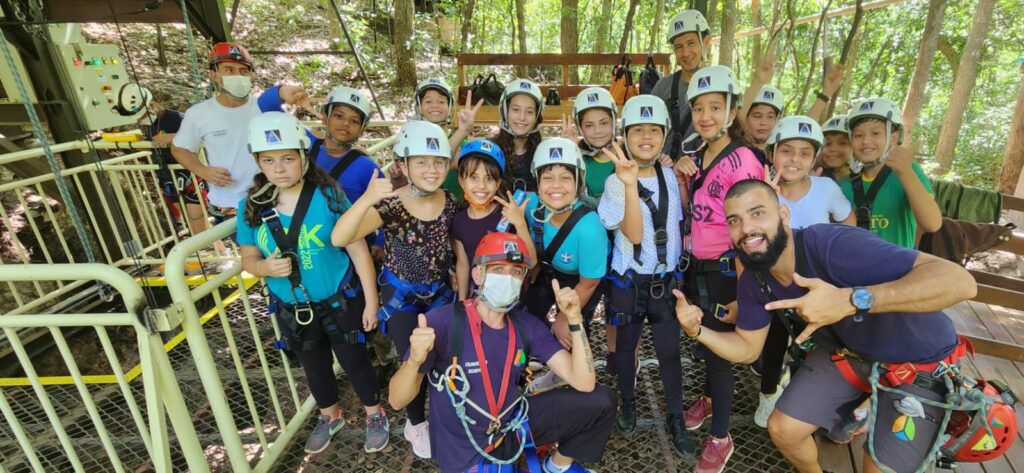 Em continuidade a programa de Educação Ambiental, crianças visitam Abismo Anhumas