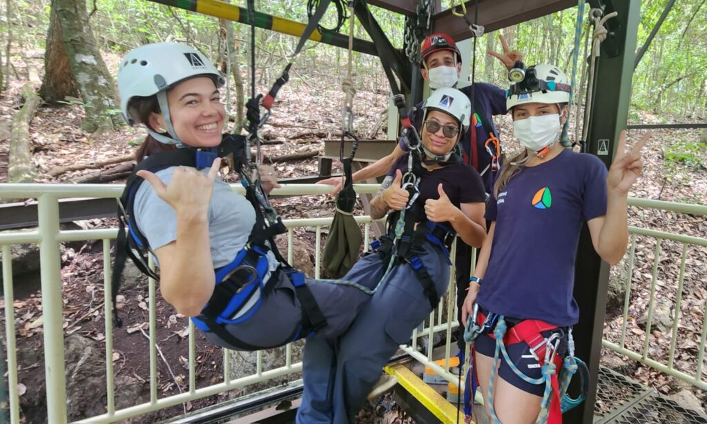 Em continuidade a programa de Educação Ambiental, crianças visitam Abismo Anhumas Em continuidade a programa de Educação Ambiental, crianças visitam Abismo Anhumas