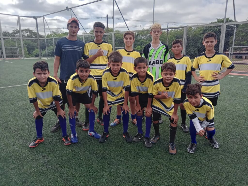 Secretaria de Esportes realiza confraternização com alunos do Programa Futuros Talentos
