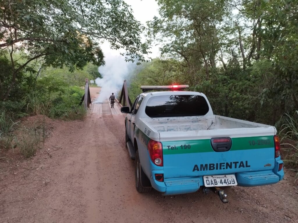 Em ato de vandalismo, ponte de acesso a pesqueiros e atrativos no Águas do Miranda é incendiada