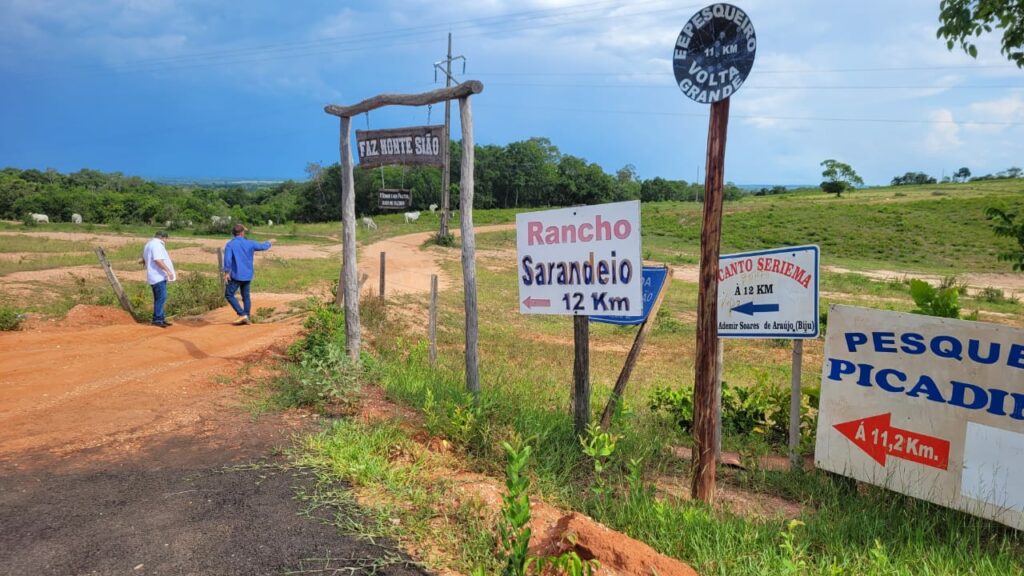 Prefeito visita obras de reforma das pontes sobre os córregos Santa Tereza e Roncador