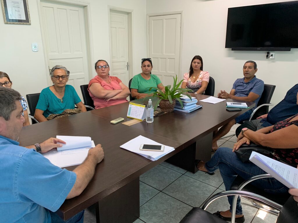 Prefeitura renova permanência de quiosques da Praça e Rodoviária Prefeitura renova permanência de quiosques da Praça e Rodoviária