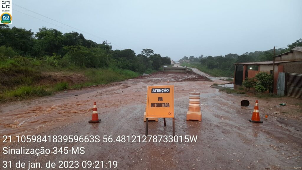 Atenção: Bonito tem pelo menos três pontes interditadas devido a enxurrada Atenção: Bonito tem pelo menos três pontes interditadas devido a enxurrada