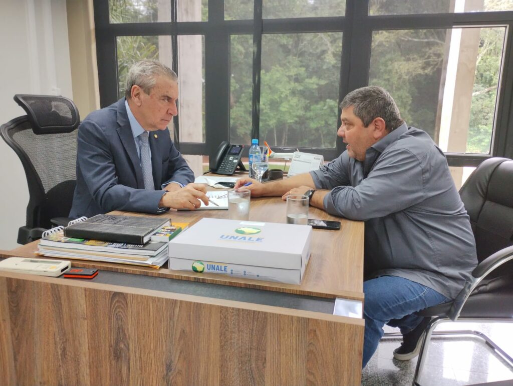 Josmail negocia junto ao Estado regularização de terreno para construção de nova prefeitura
