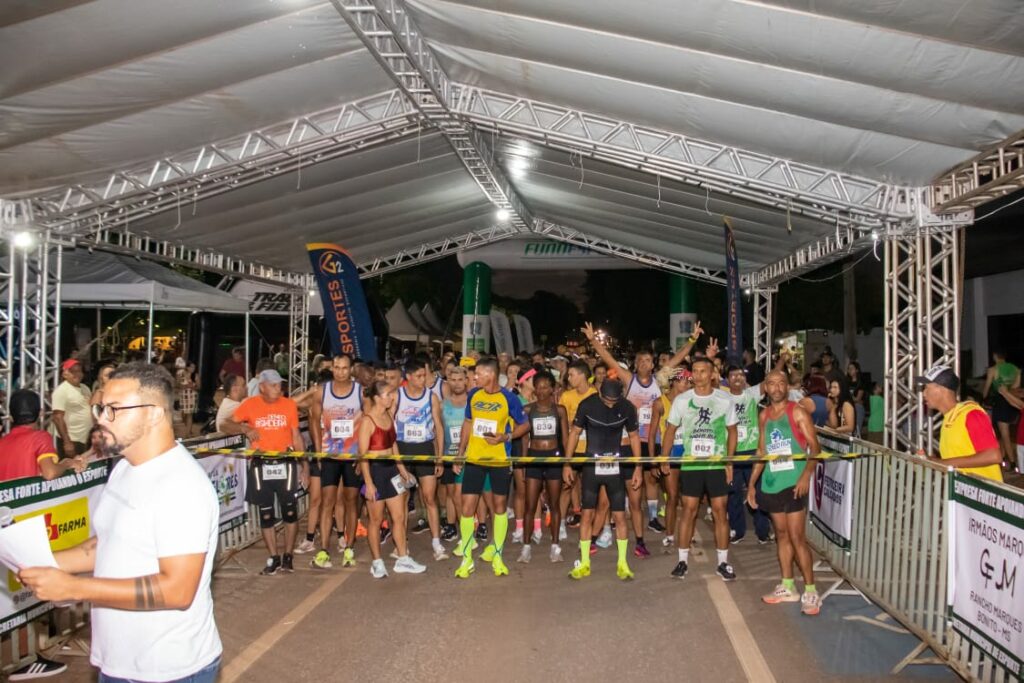 1ª Bonito Night Run envolve mais de 200 atletas e estreia iluminação noturna na MS-178