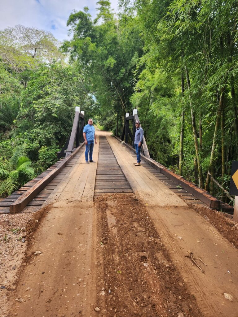Reforma da ponte do Resek e sobre o córrego Roncador são concluídas