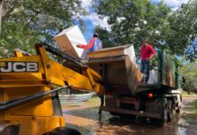 Cheia chega ao distrito Águas do Miranda e famílias são removidas de áreas de risco