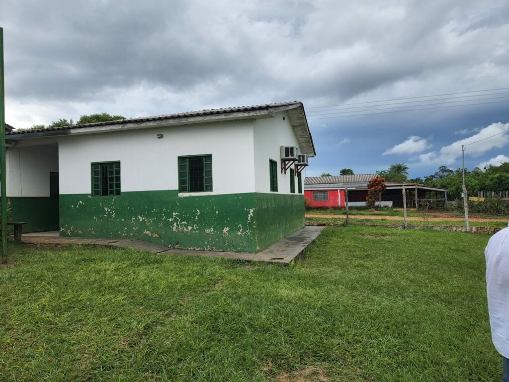 Prefeito faz visita técnica a escola do Guaicurus para reforma completa da unidade Prefeito faz visita técnica a escola do Guaicurus para reforma completa da unidade