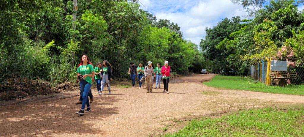 Juventude do Águas do Miranda participa de curso de observação de aves e cria clube de observadores