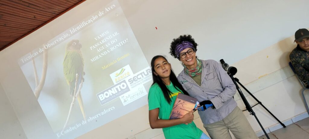 Juventude do Águas do Miranda participa de curso de observação de aves e cria clube de observadores