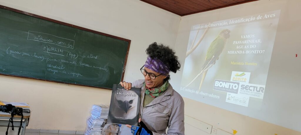 Juventude do Águas do Miranda participa de curso de observação de aves e cria clube de observadores