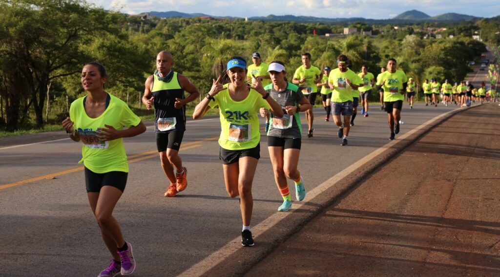 Bonito volta a ser destaque no calendário esportivo nacional com competições de beach tênis e corrida de rua em abril