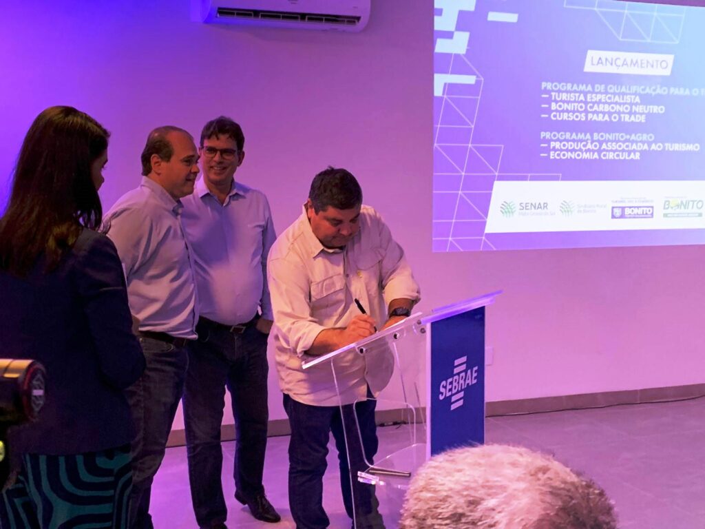 Bonito lança programa 'Capacita Bonito', com foco no comércio e trade turístico Bonito lança programa 'Capacita Bonito', com foco no comércio e trade turístico