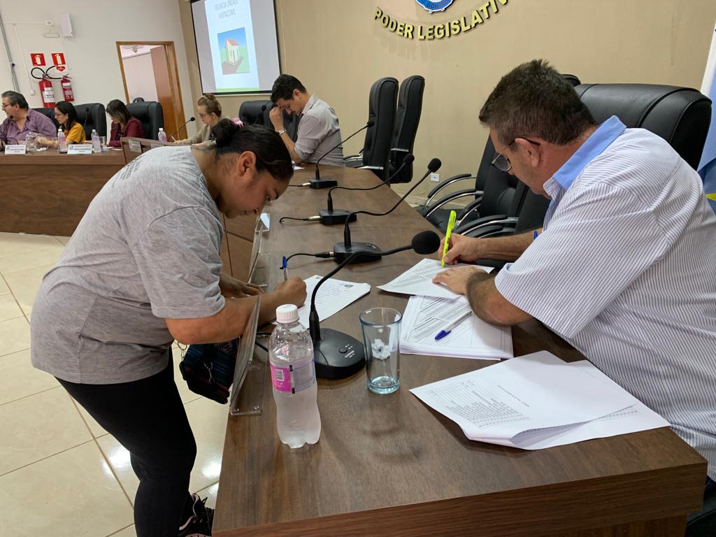 Prefeitura e Agehab sorteiam quadras e lotes do Lote Urbanizado e anunciam benefícios aos contemplados Prefeitura e Agehab sorteiam quadras e lotes do Lote Urbanizado e anunciam benefícios aos contemplados