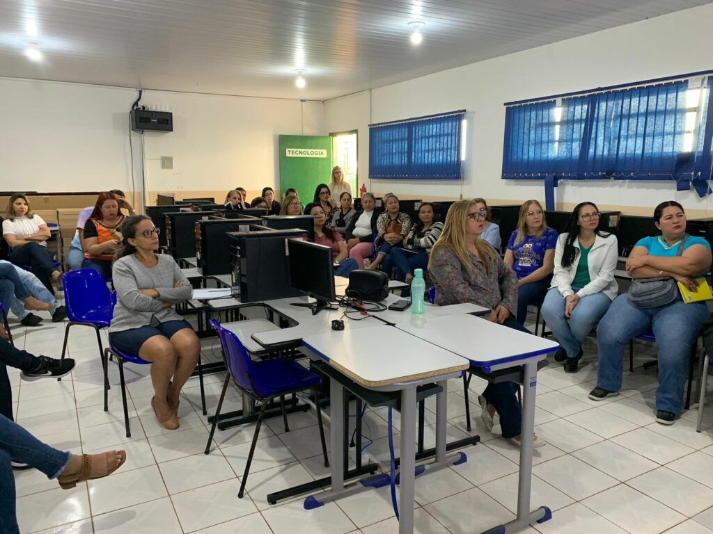 Bonito adquiri lousas digitais e chromebooks para auxiliar no aprendizado dos alunos da rede pública Bonito adquiri lousas digitais e chromebooks para auxiliar no aprendizado dos alunos da rede pública