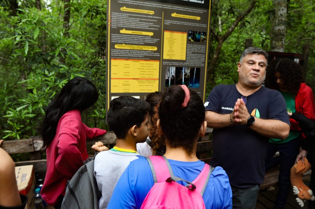 Teatro de fantoches e visitas a atrativo marcam atividades da semana no programa de Educação Ambiental